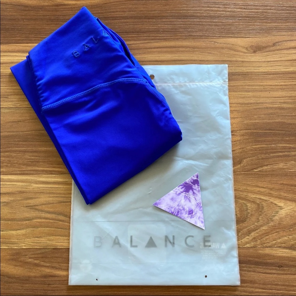 ❗️SOLD❗️Balance Athletica Liquid Metal Legging - Picture 1 of 9